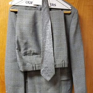 Suit
